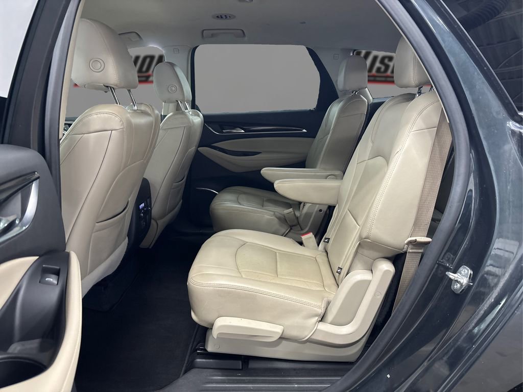 Used 2019 Buick Enclave Essence image 10