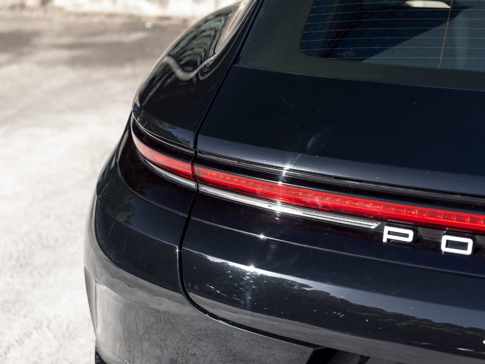 Certified 2025 Porsche Panamera RWD image 18