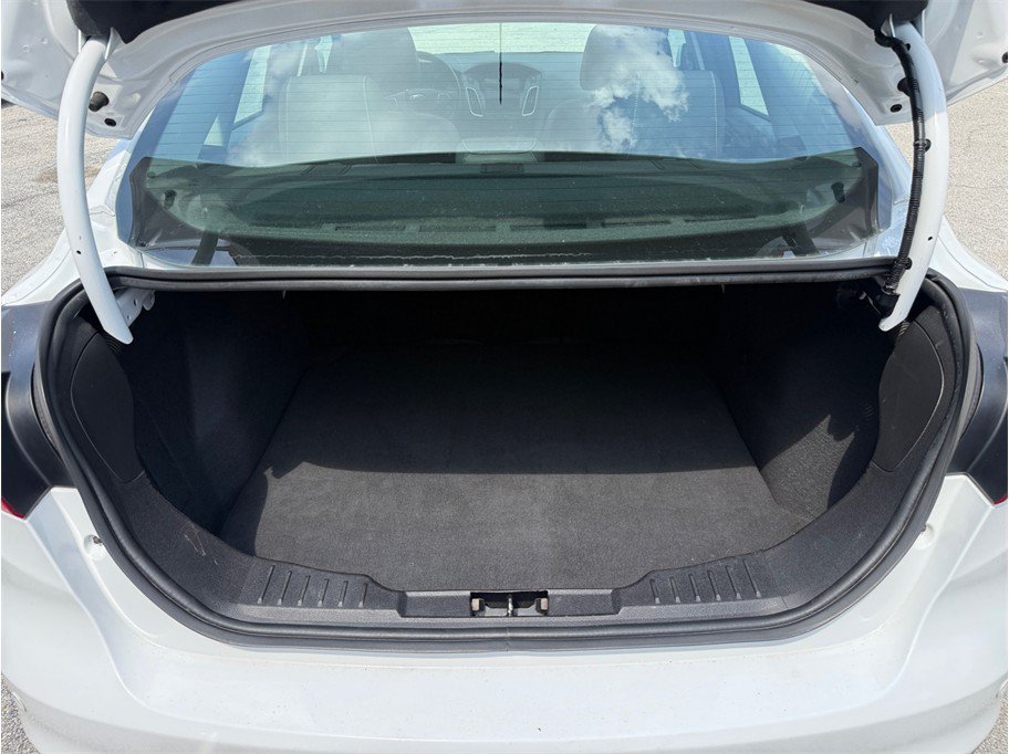 Used 2016 Ford Focus SE w/ Equipment Group 201A FWD image 41
