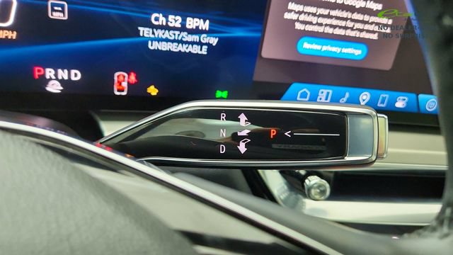 Used 2024 Cadillac Lyriq Luxury RWD image 46