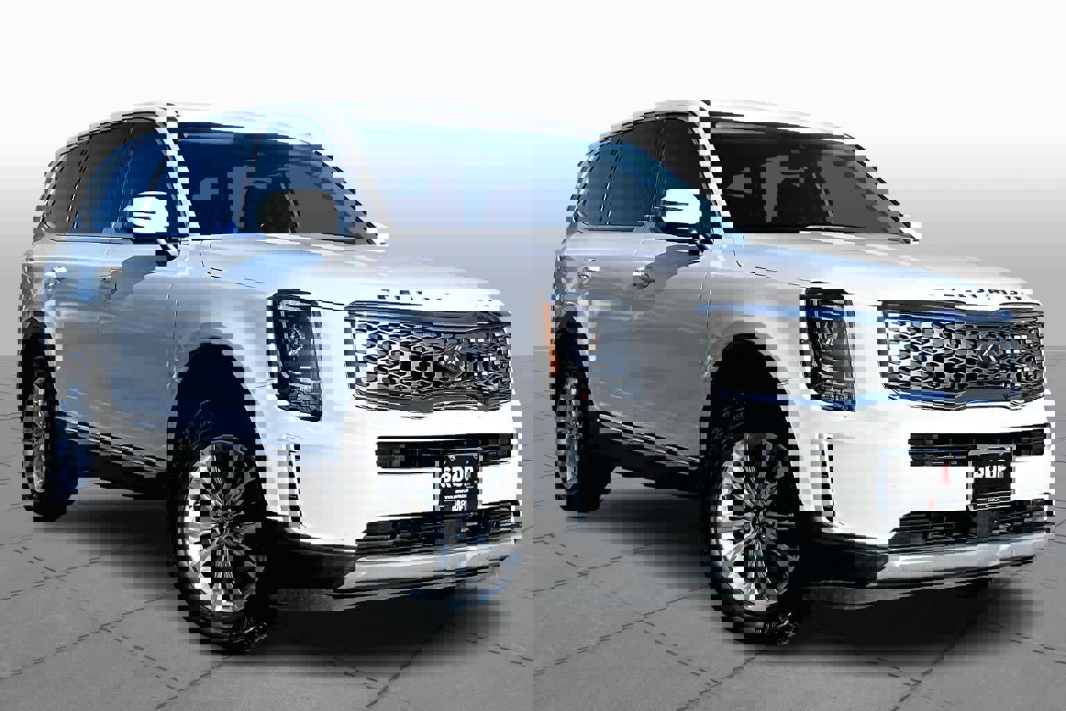 Used 2021 Kia Telluride LX image 3