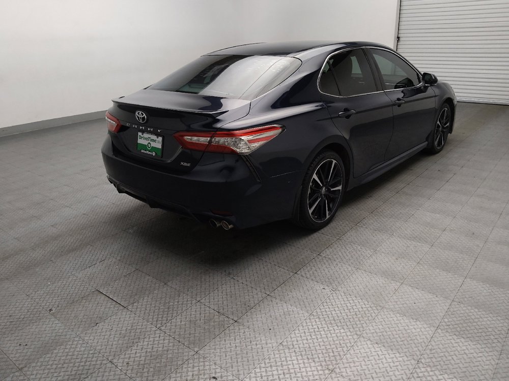 Used 2018 Toyota Camry XSE FWD image 9