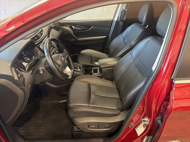 Certified 2022 Nissan Rogue Sport SL w/ Premium Package AWD/4WD image 18