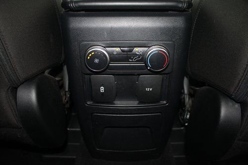 Used 2022 Ford Explorer XLT image 20