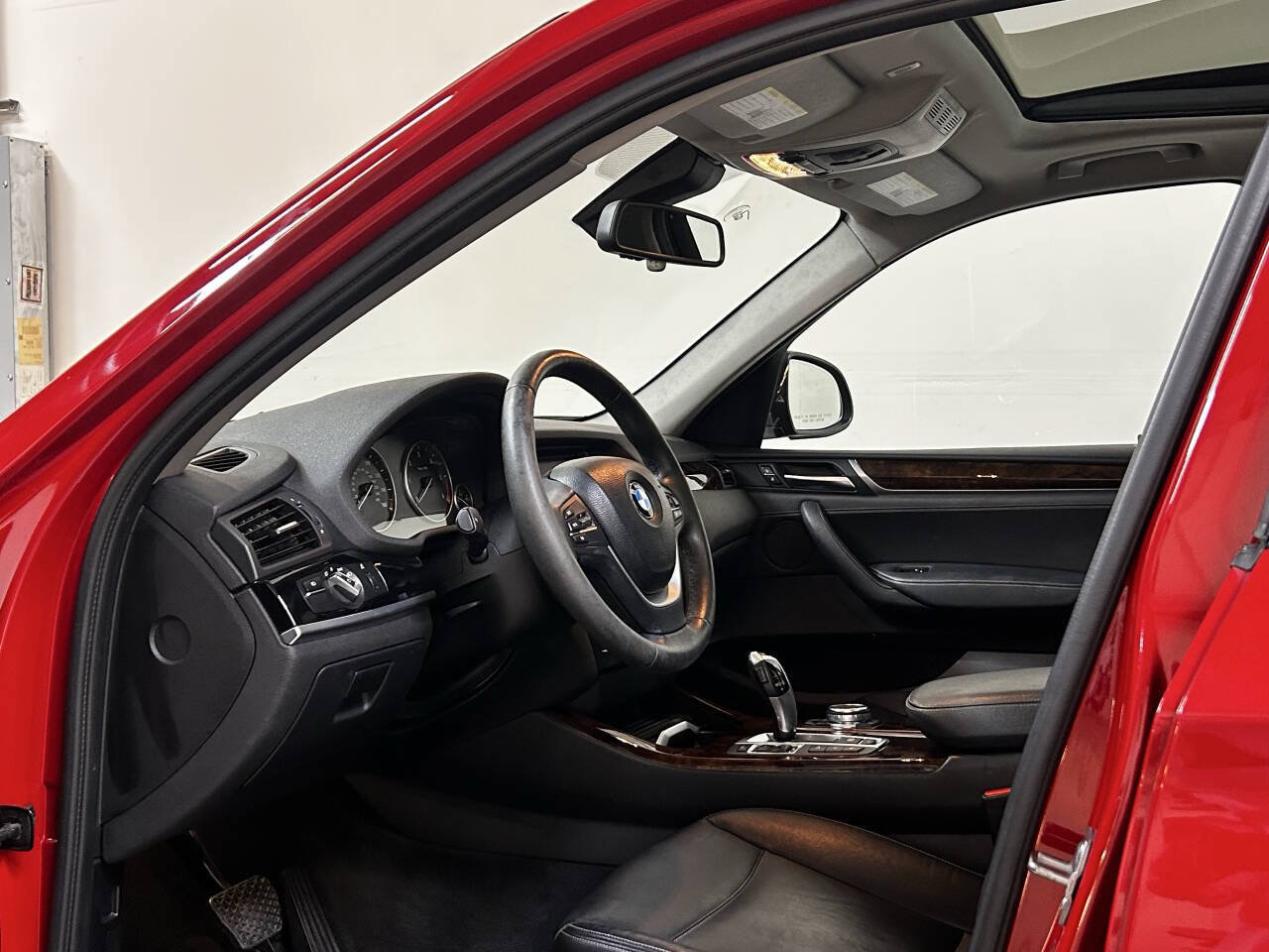 Used 2015 BMW X3 xDrive28d AWD/4WD image 16