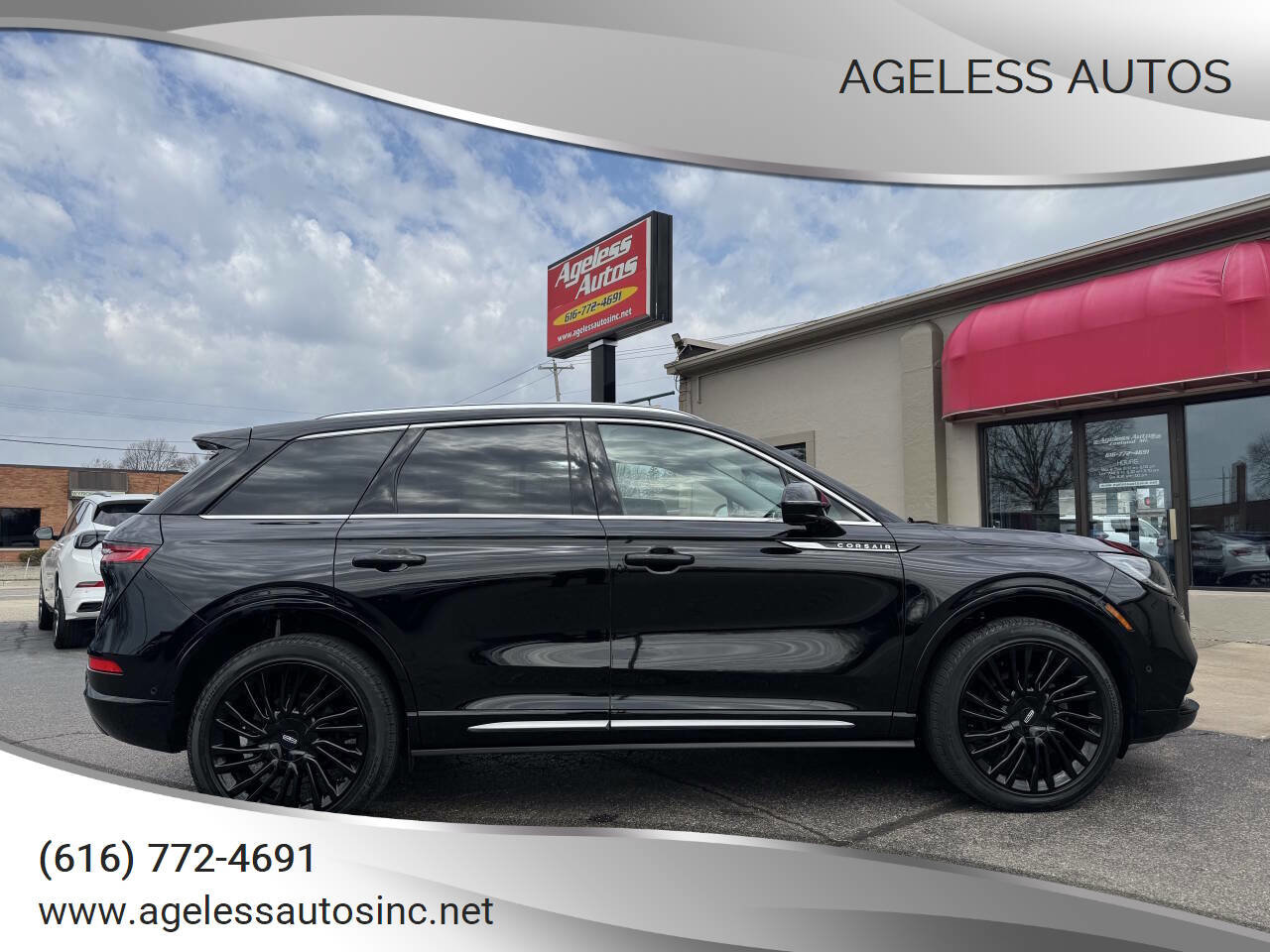 Used 2021 Lincoln Corsair Reserve w/ Equipment Group 201A image 1