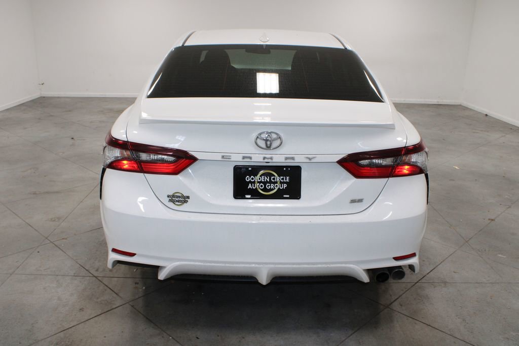 Used 2021 Toyota Camry SE image 8