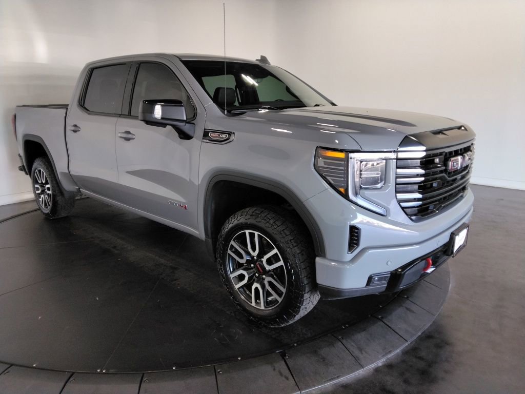 Used 2024 GMC Sierra 1500 AT4 w/ Technology Package image 4