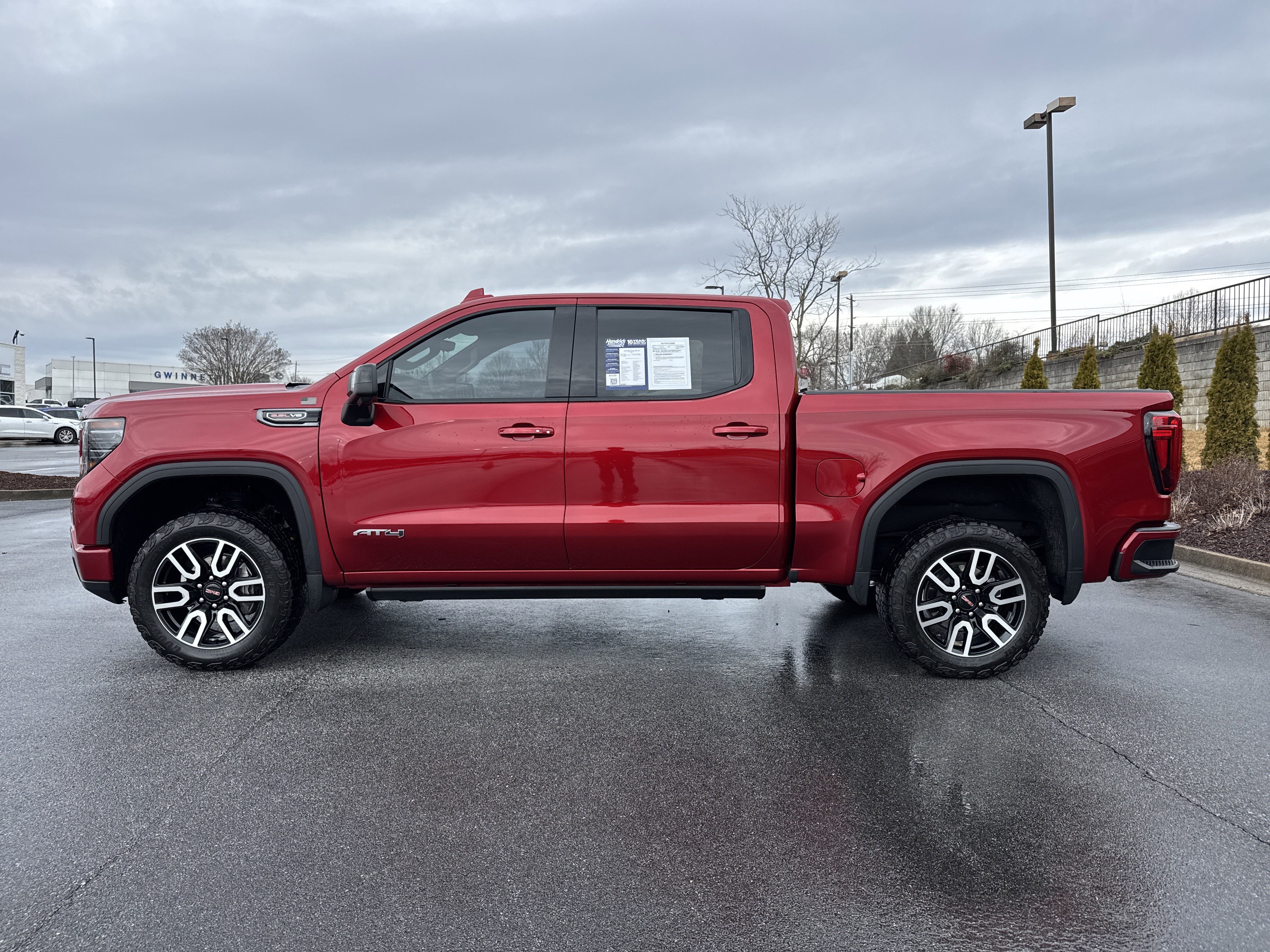 Used 2024 GMC Sierra 1500 AT4 w/ Technology Package image 7