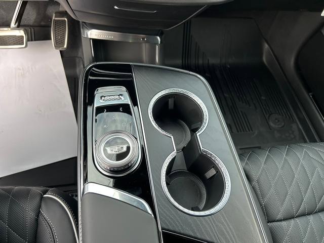 New 2026 Cadillac Lyriq V w/ Exterior Carbon Fiber Package image 17