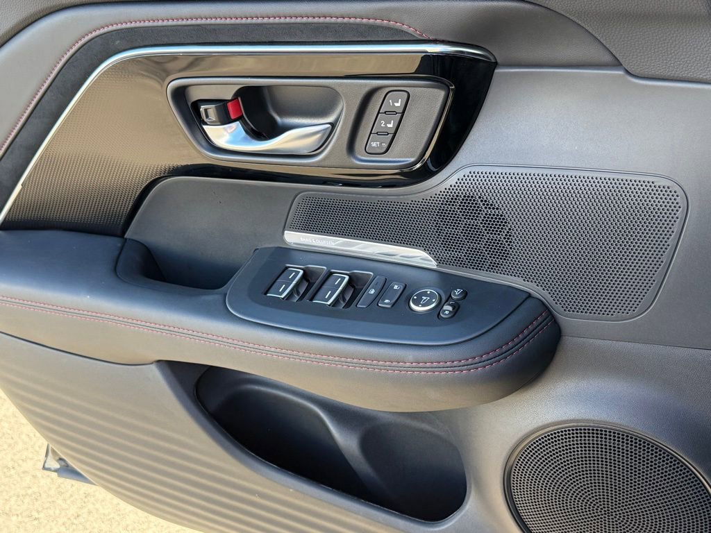 Certified 2025 Acura ADX A-Spec image 26