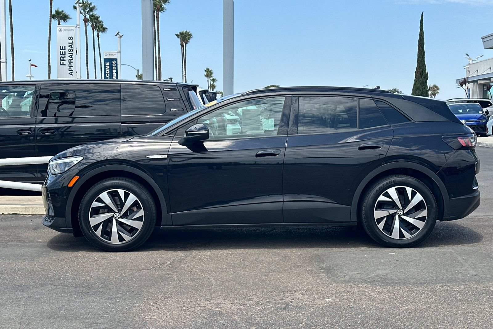 Used 2023 Volkswagen ID.4 Pro RWD image 7