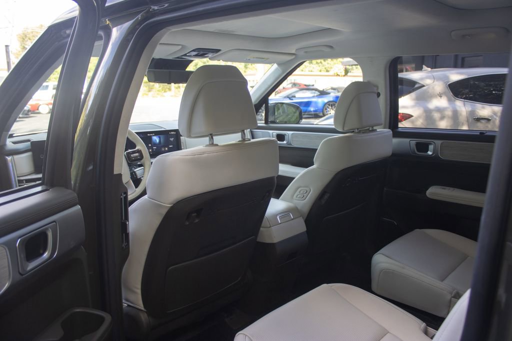 Used 2024 Hyundai Santa Fe Calligraphy image 19