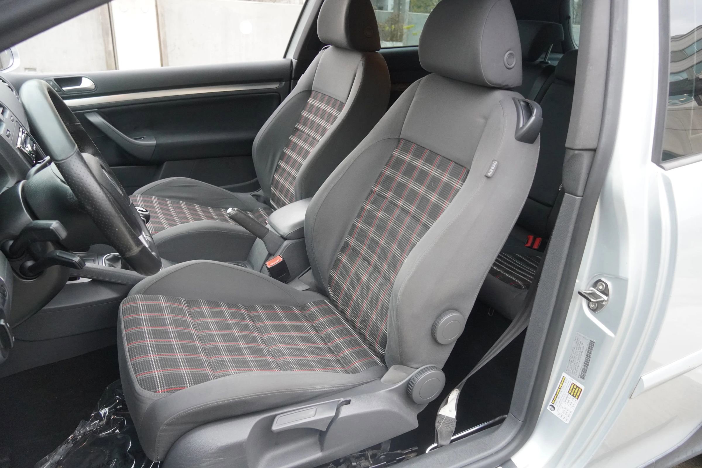 Used 2007 Volkswagen GTI 2.0T 2-Door image 4