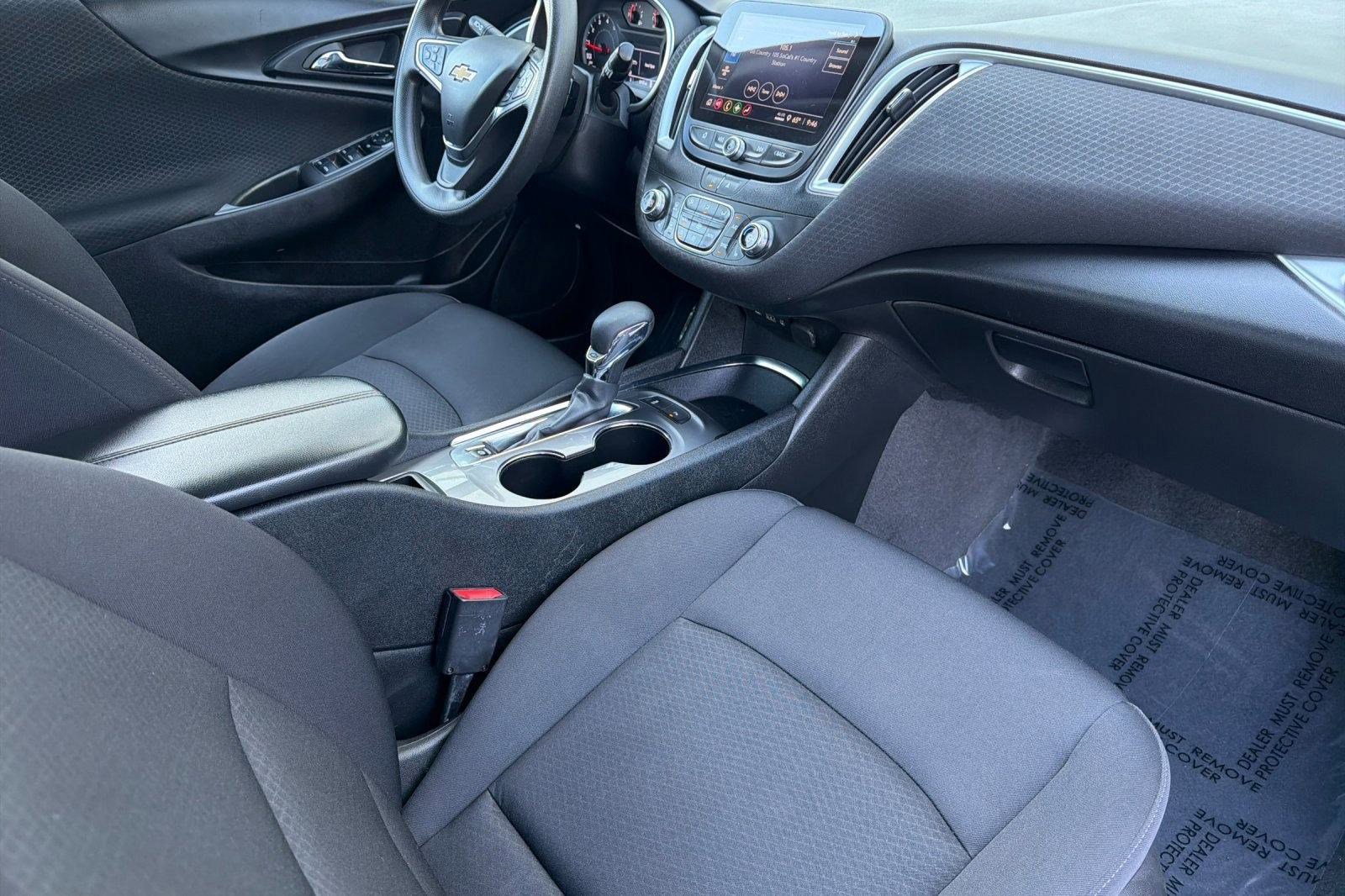 Used 2024 Chevrolet Malibu LT image 31