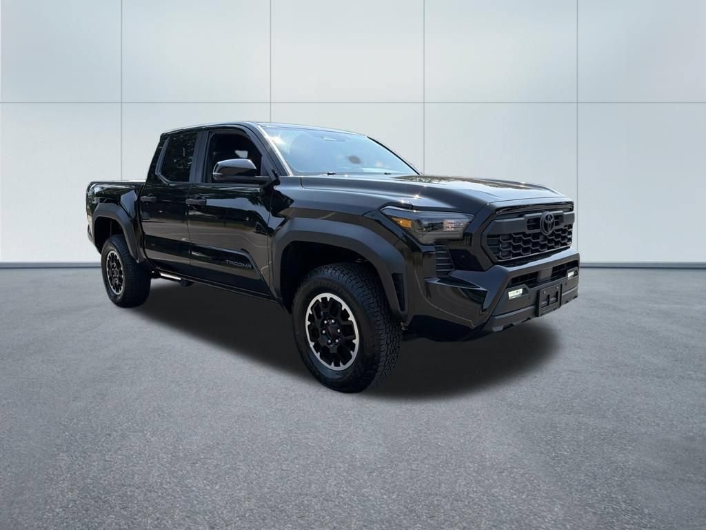 Used 2024 Toyota Tacoma TRD Off-Road w/ TRD Off Road Upgrade Package AWD/4WD image 4