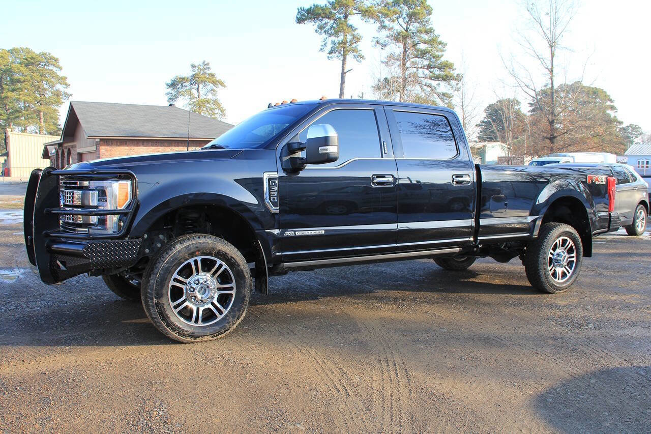 Used 2019 Ford F350 Platinum w/ Platinum Ultimate Package image 3