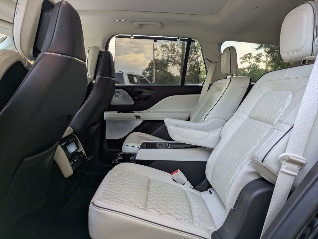 Used 2020 Lincoln Aviator Black Label image 29