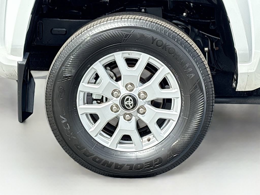 Certified 2024 Toyota Tacoma SR5 image 32