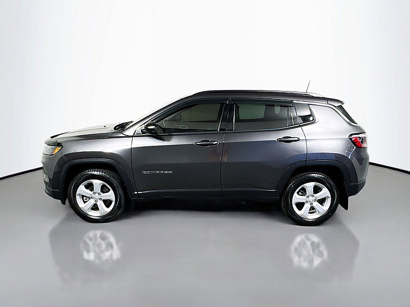 Used 2022 Jeep Compass Latitude image 4