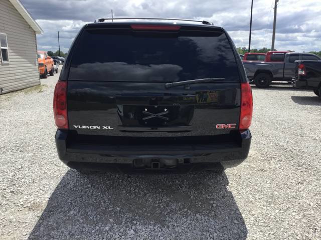 Used 2014 GMC Yukon XL SLE AWD/4WD image 4