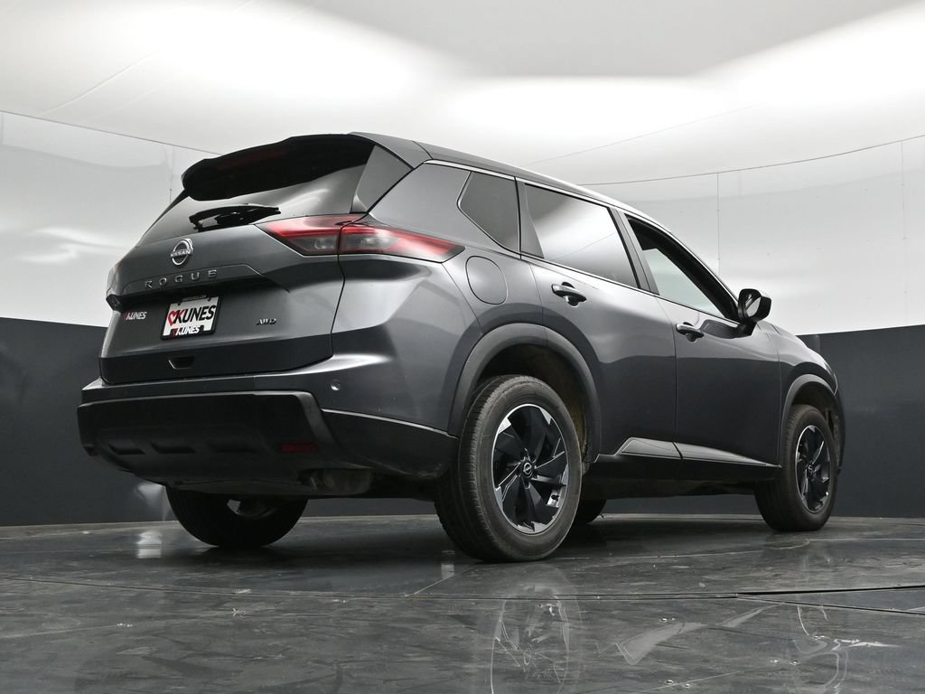 Used 2025 Nissan Rogue SV AWD/4WD image 51