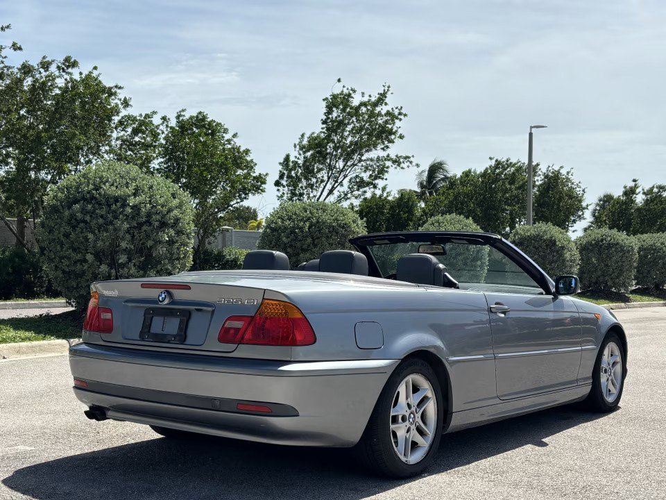 Used 2004 BMW 325Ci Convertible RWD image 7