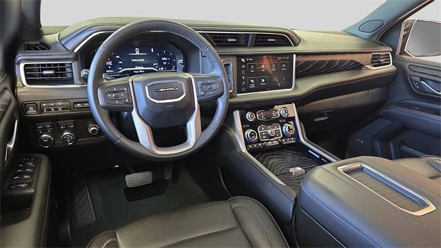 Used 2024 GMC Yukon XL Denali image 23