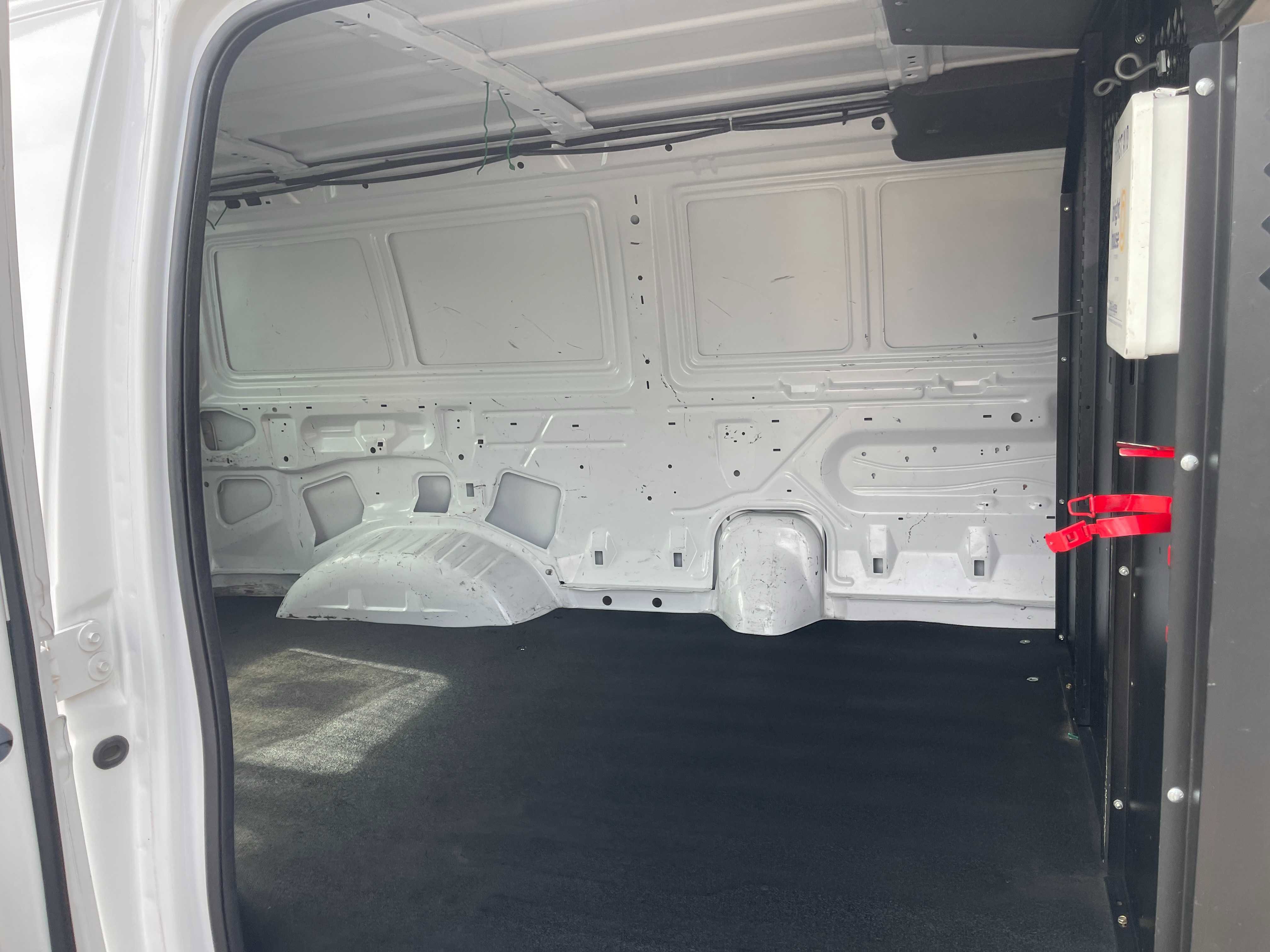 Used 2013 Ford E-150 and Econoline 150 image 13