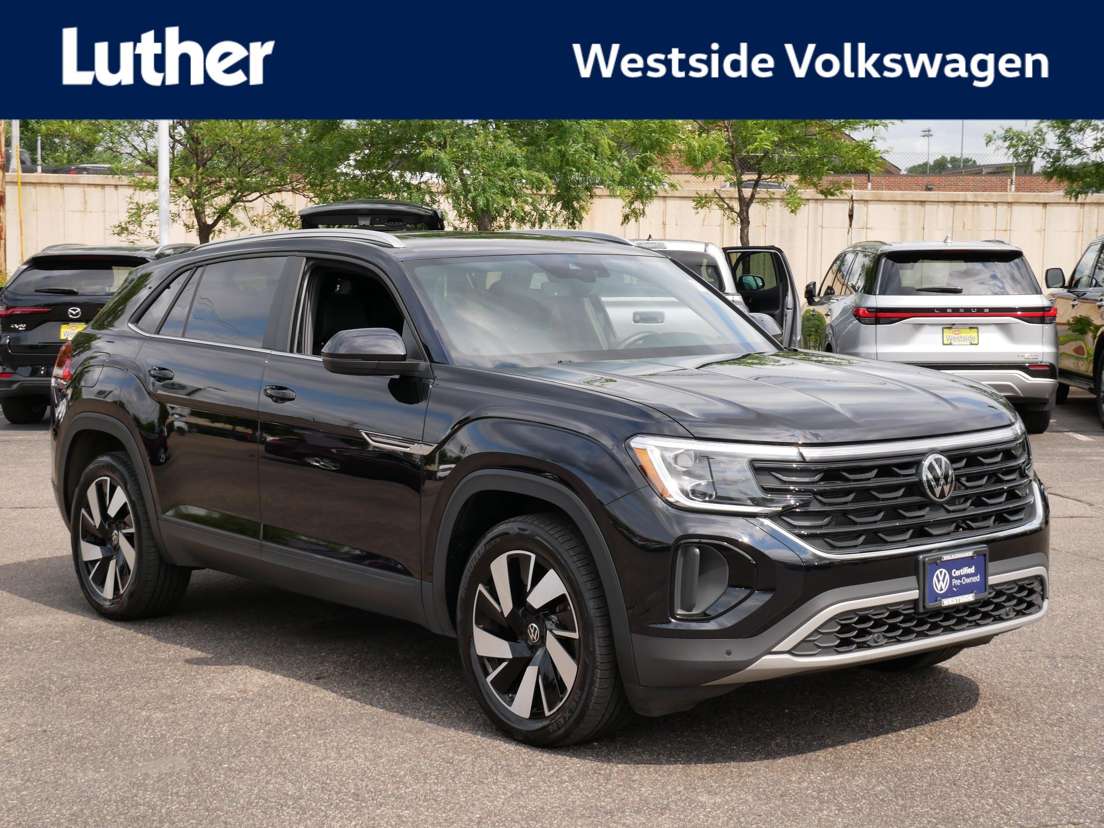 Used 2024 Volkswagen Atlas Cross Sport SE w/ Panoramic Sunroof Package
