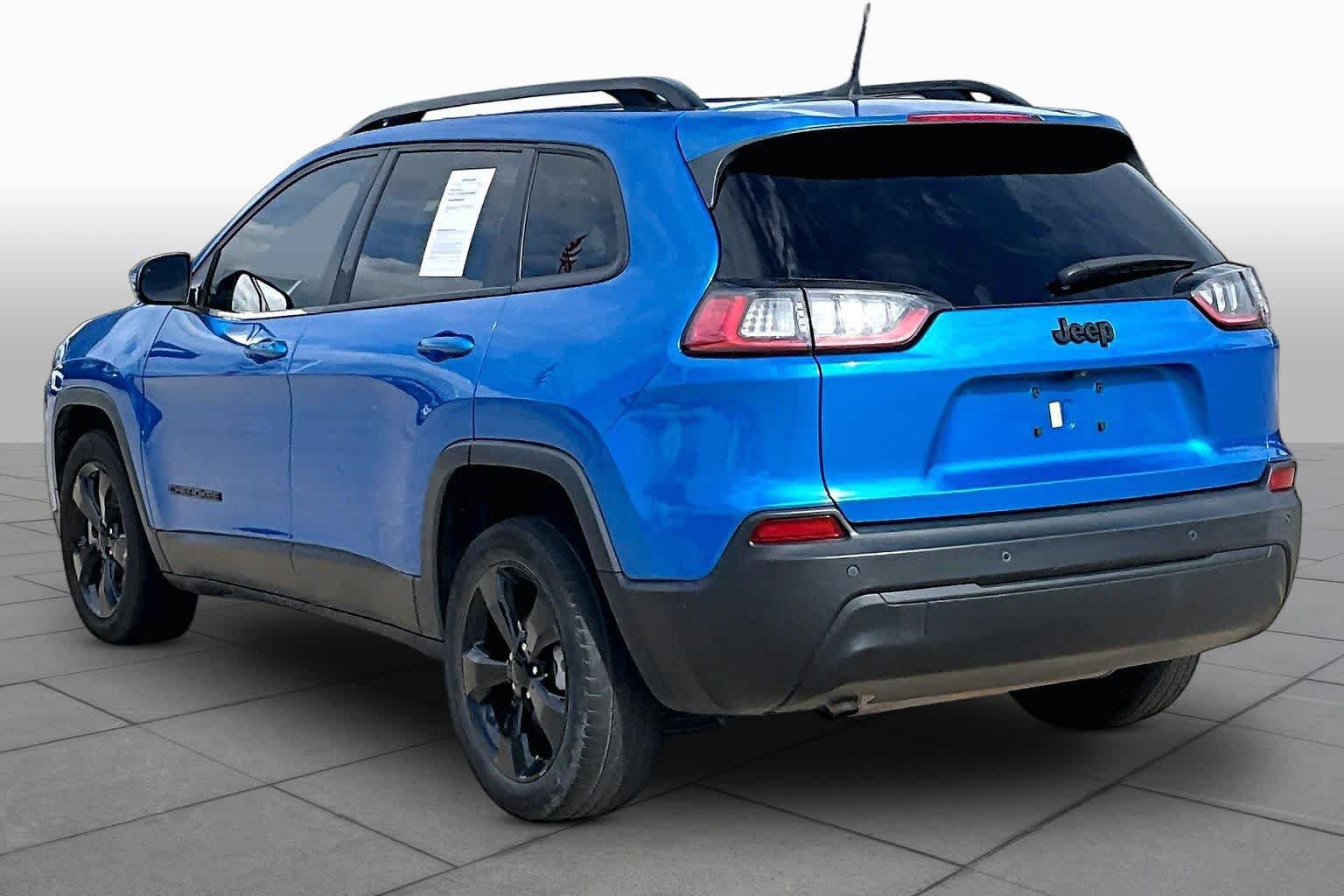 Used 2021 Jeep Cherokee Latitude Plus FWD image 10