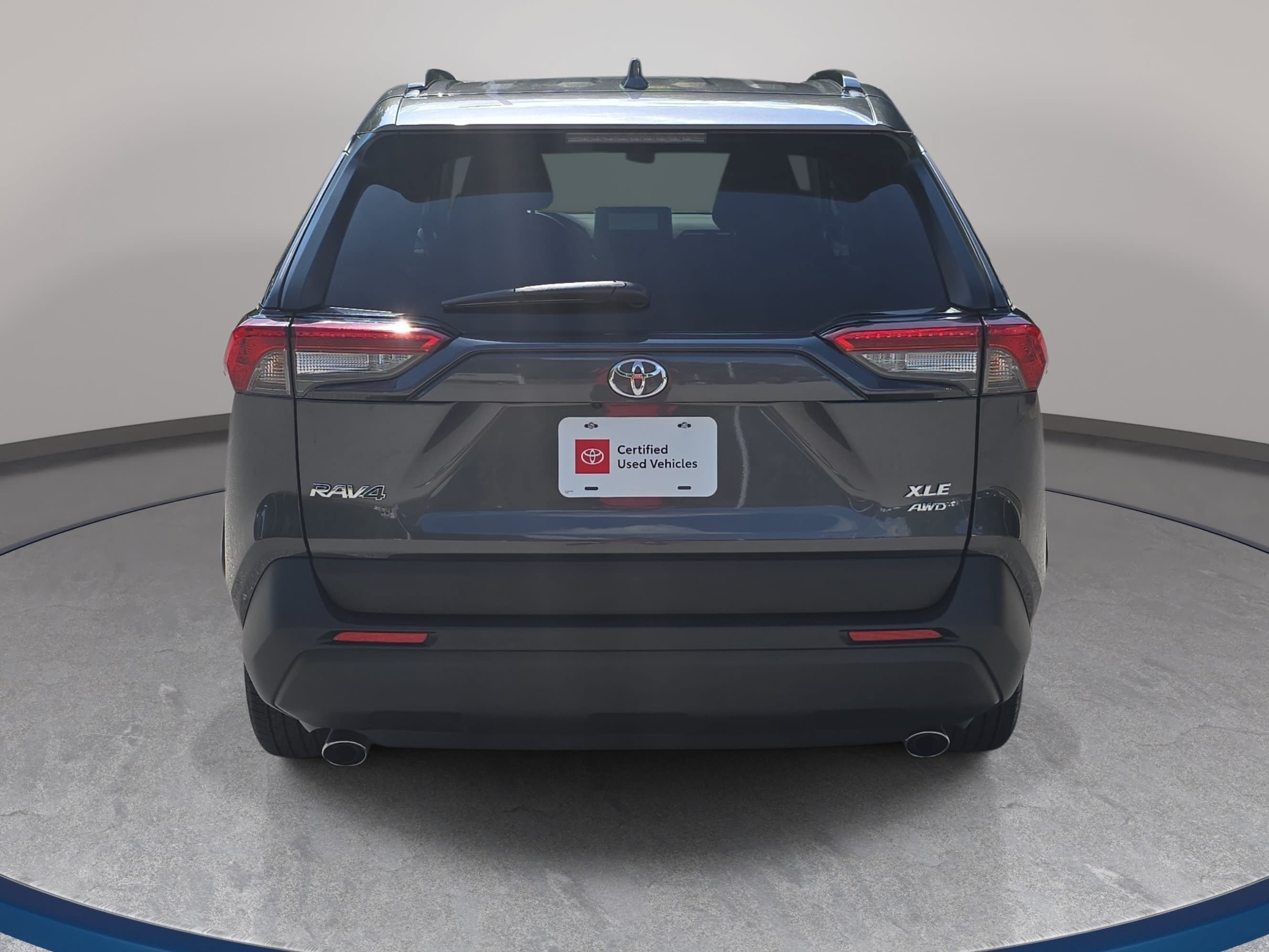 Used 2025 Toyota RAV4 XLE AWD/4WD image 6