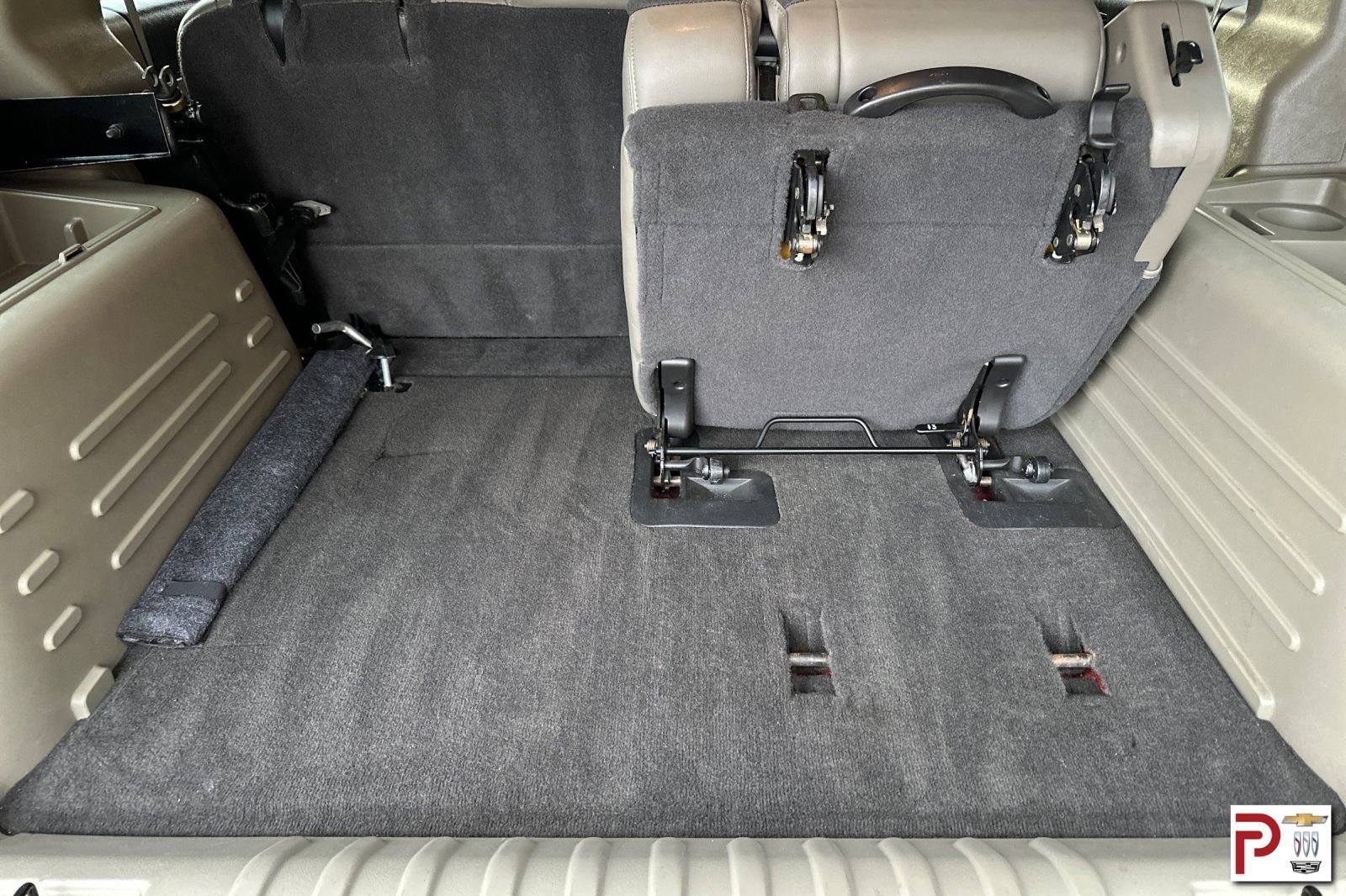 Used 2004 HUMMER H2 w/ Preferred Equipment Group image 19