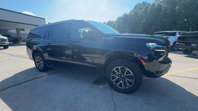 Used 2024 Chevrolet Suburban Z71 w/ Off-Road Capability Package AWD/4WD image 2