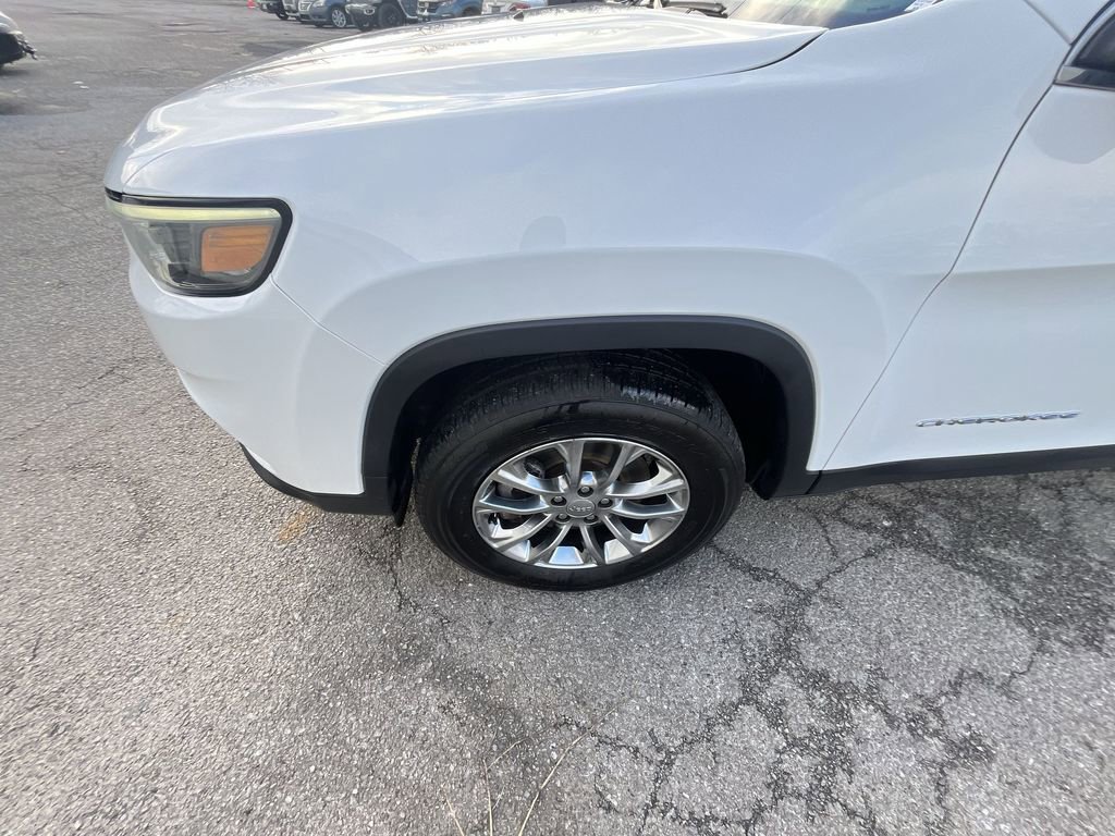 Used 2021 Jeep Cherokee Latitude Plus image 10