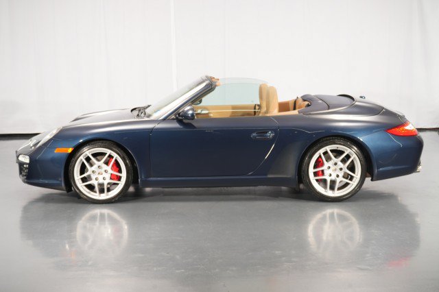 Used 2011 Porsche 911 Carrera S RWD image 2