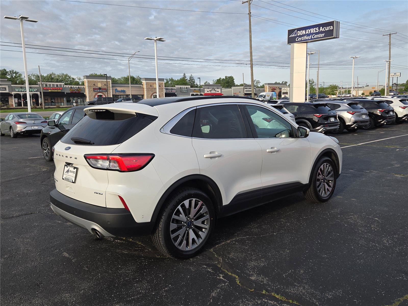 Used 2021 Ford Escape Titanium AWD/4WD image 28