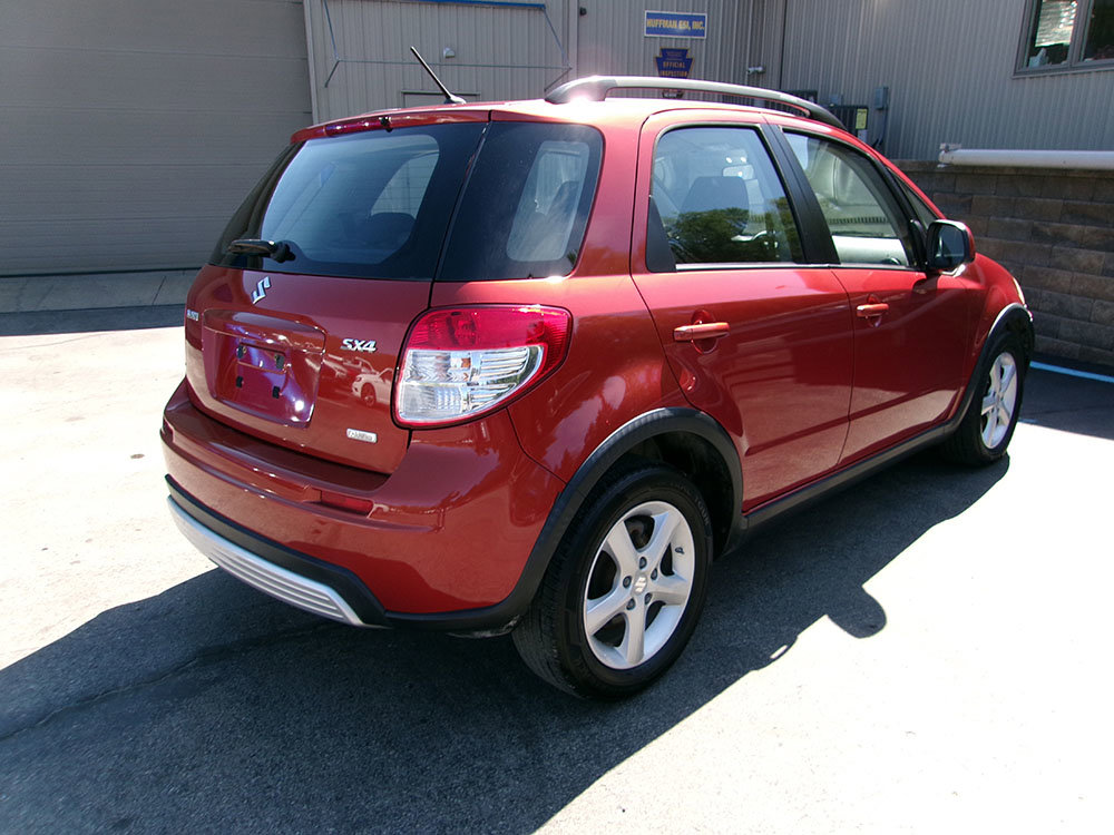 Used 2008 Suzuki SX4 AWD Hatchback image 5