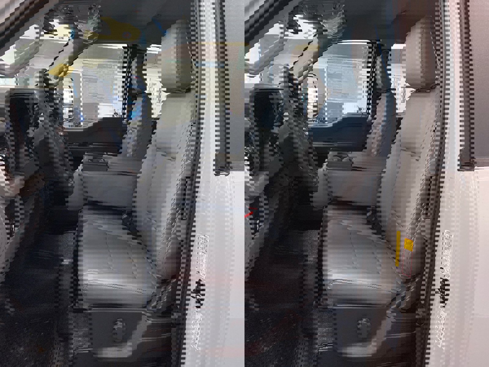 New 2026 Ford F250 XL w/ XL Chrome Package image 10