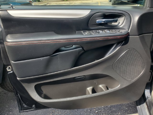 Used 2019 Dodge Grand Caravan GT FWD image 7