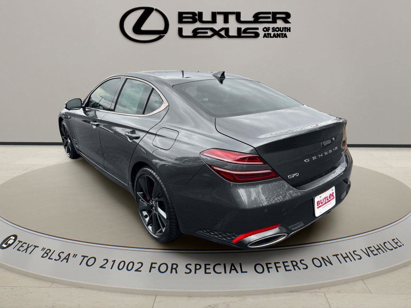 Used 2022 Genesis G70 3.3T image 7