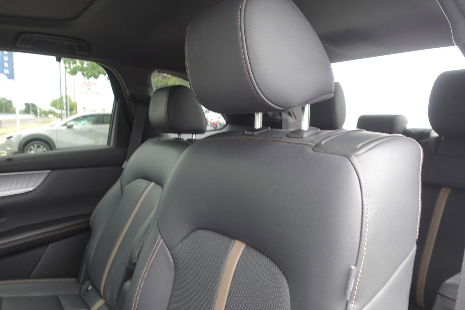 Certified 2024 MAZDA CX-90 Plug-In Hybrid w/ Premium Plus image 22