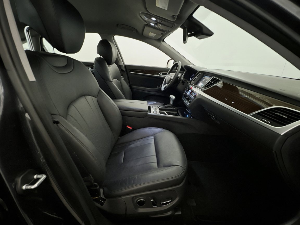 Used 2019 Genesis G80 3.8 RWD image 21
