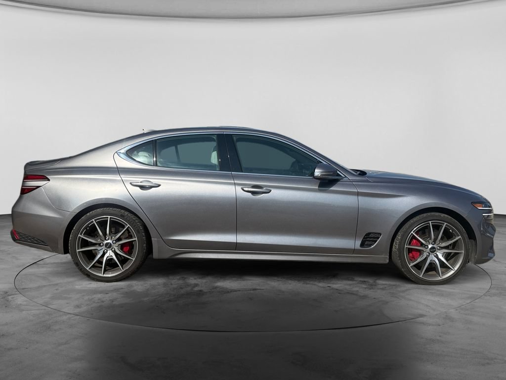 Used 2025 Genesis G70 2.5T AWD/4WD image 11