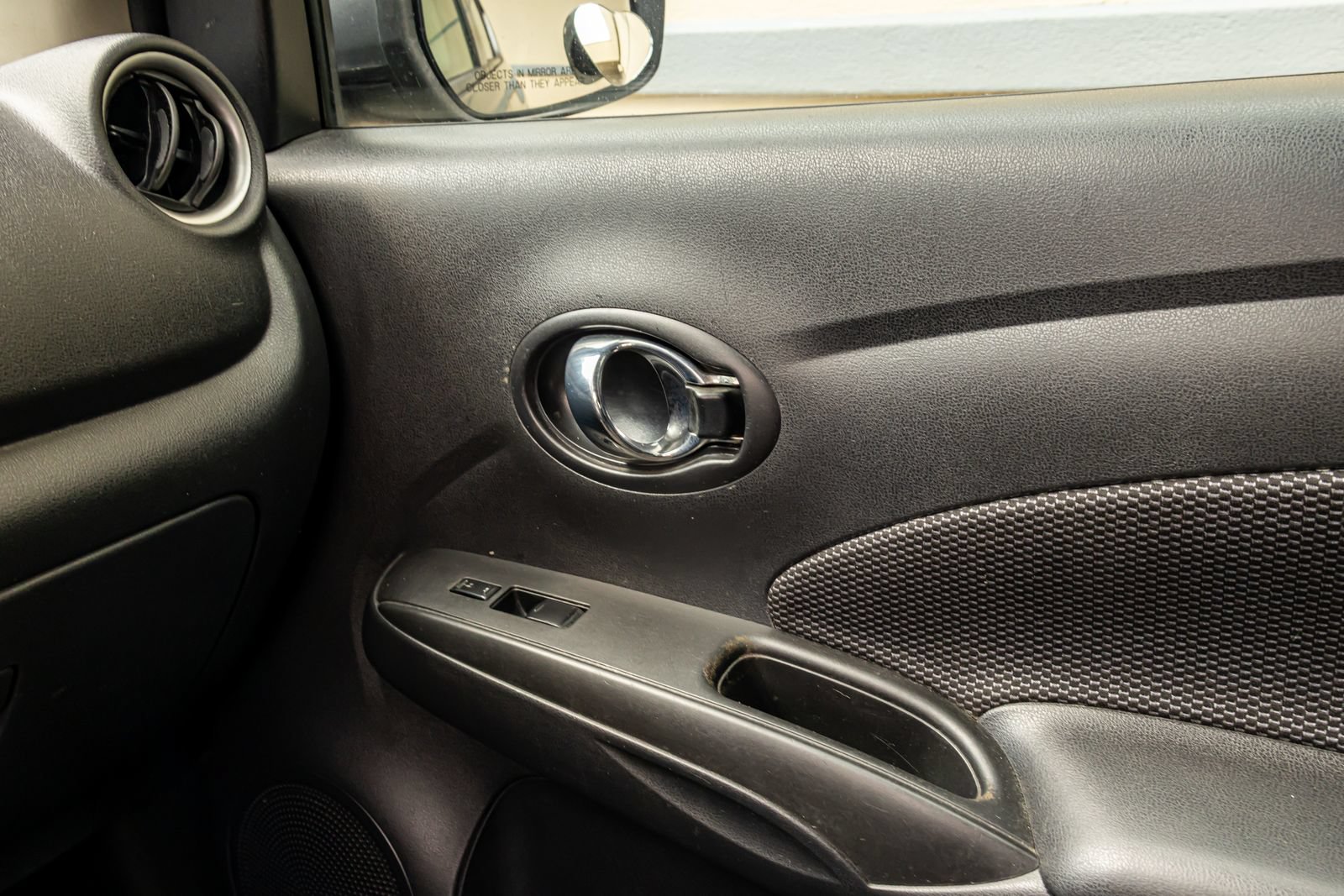 Used 2019 Nissan Versa SV FWD image 23