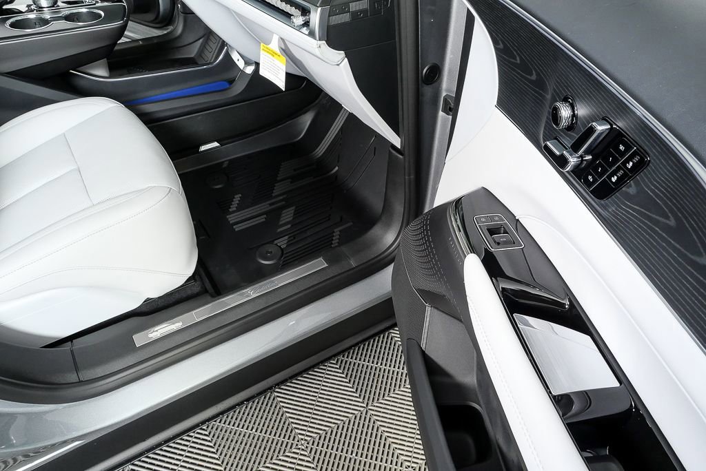 New 2026 Cadillac Lyriq Sport image 24