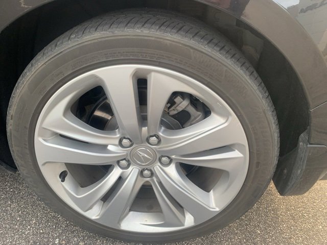 Used 2023 Acura TLX w/ Technology Package image 9