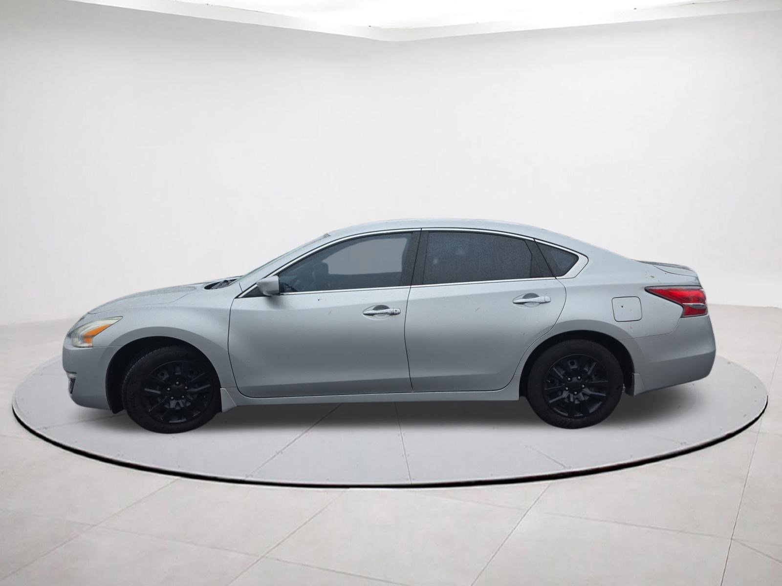 Used 2014 Nissan Altima 2.5 S image 4