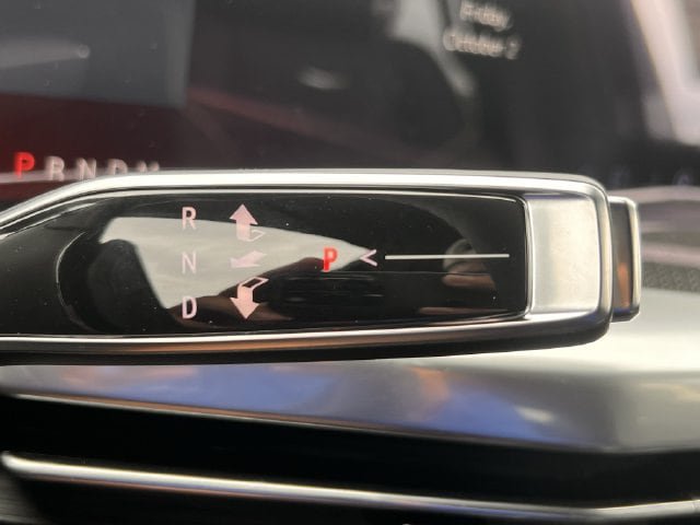 New 2027 Cadillac Escalade ESV V AWD/4WD image 17