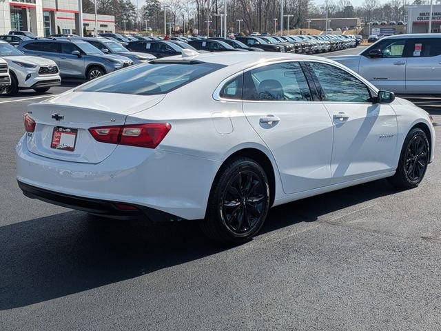 Used 2025 Chevrolet Malibu LT image 4